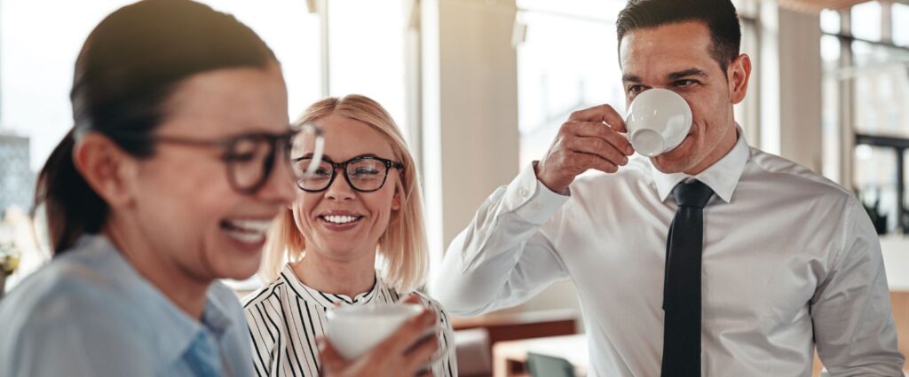 pausa caffè tra colleghi